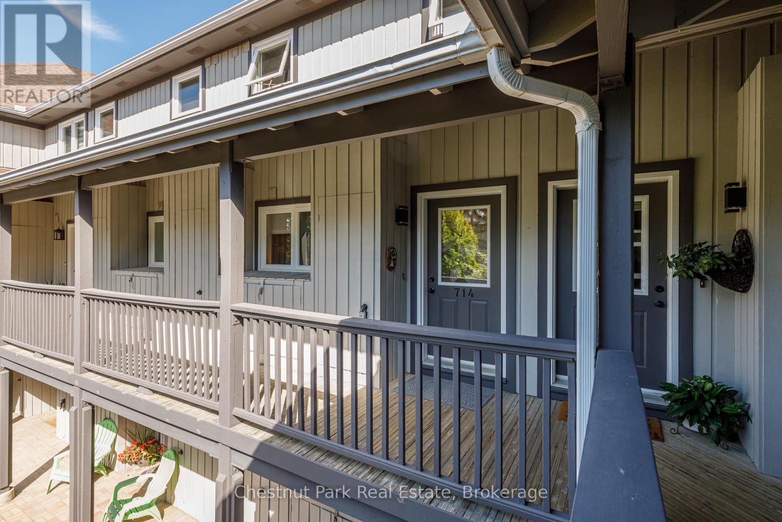 Photo 3 of 714 Johnston Park Avenue, Collingwood ON