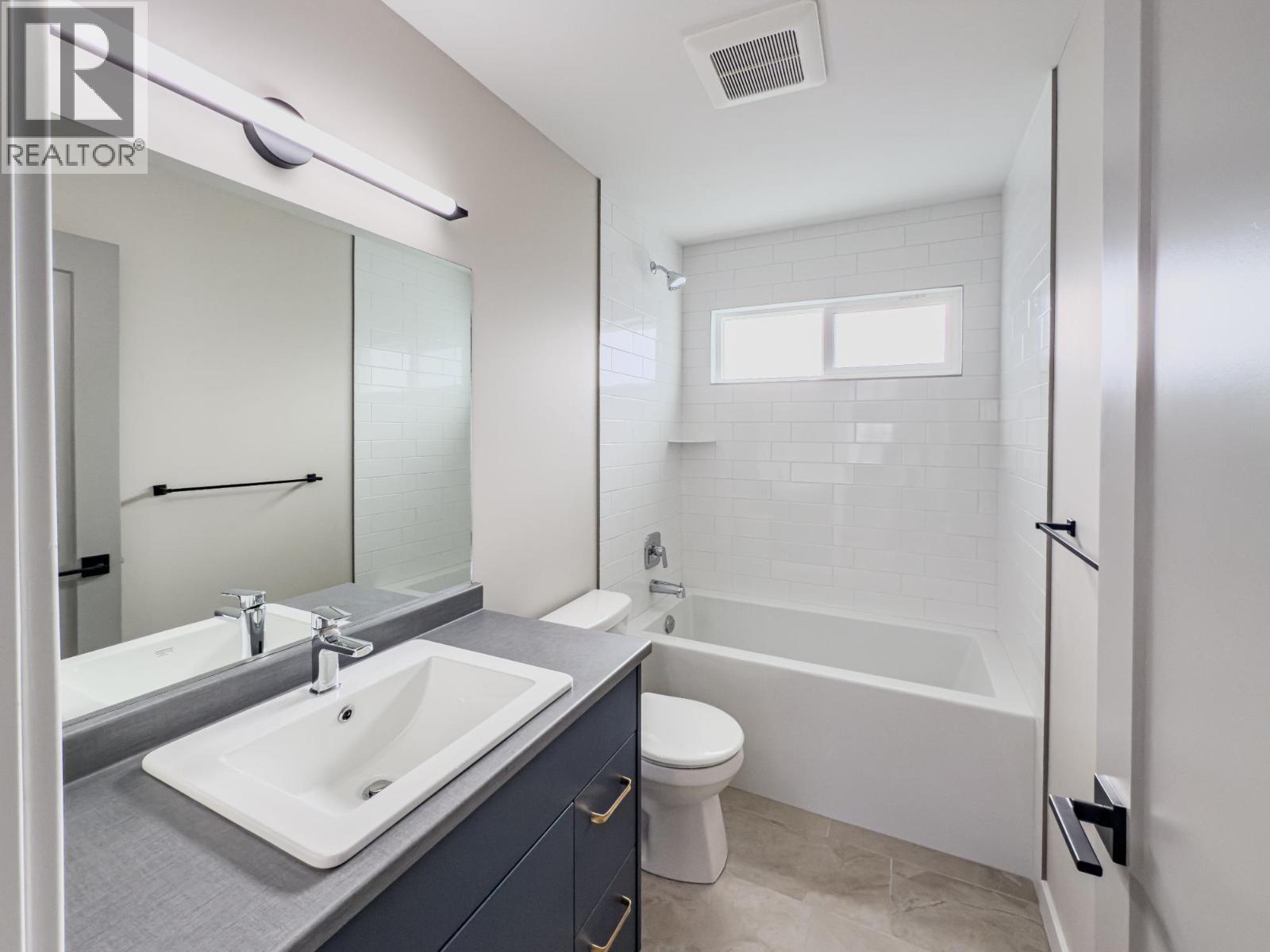 Photo 31 of 1571 Emerald Drive, Kamloops BC