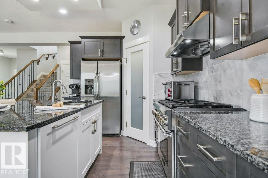 Photo 3 of 2469 Ware Cr Nw, Edmonton AB