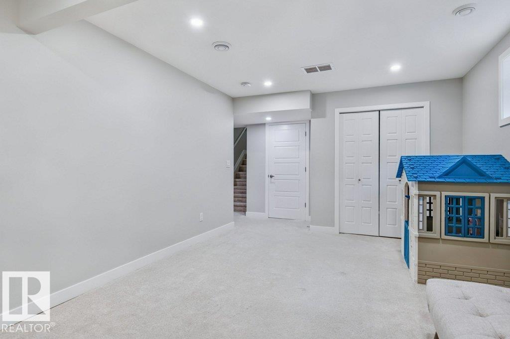 Photo 42 of 2469 Ware Cr Nw, Edmonton AB