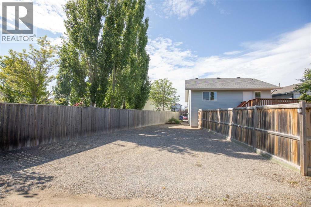 Photo 35 of 83 Doherty Close, Red Deer AB