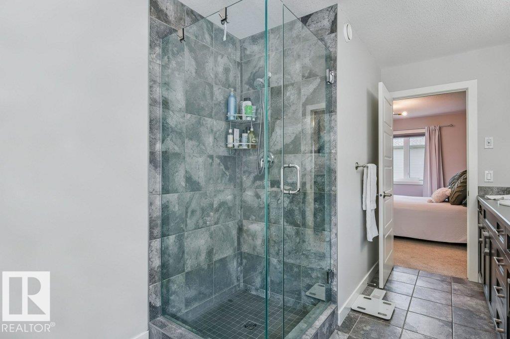 Photo 34 of 2469 Ware Cr Nw, Edmonton AB
