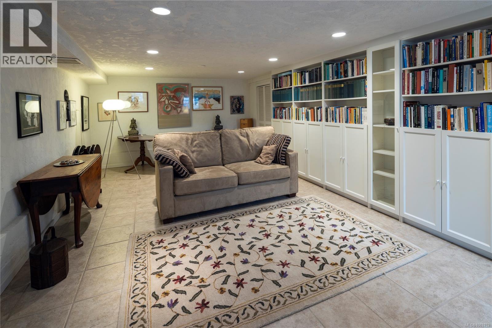 Photo 27 of 2070 Mcneill Ave, Oak Bay BC