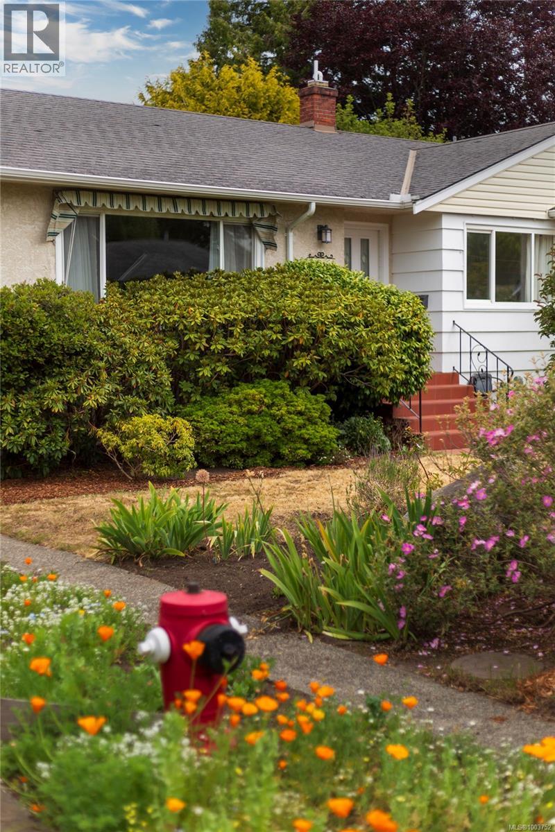 Photo 49 of 2070 Mcneill Ave, Oak Bay BC