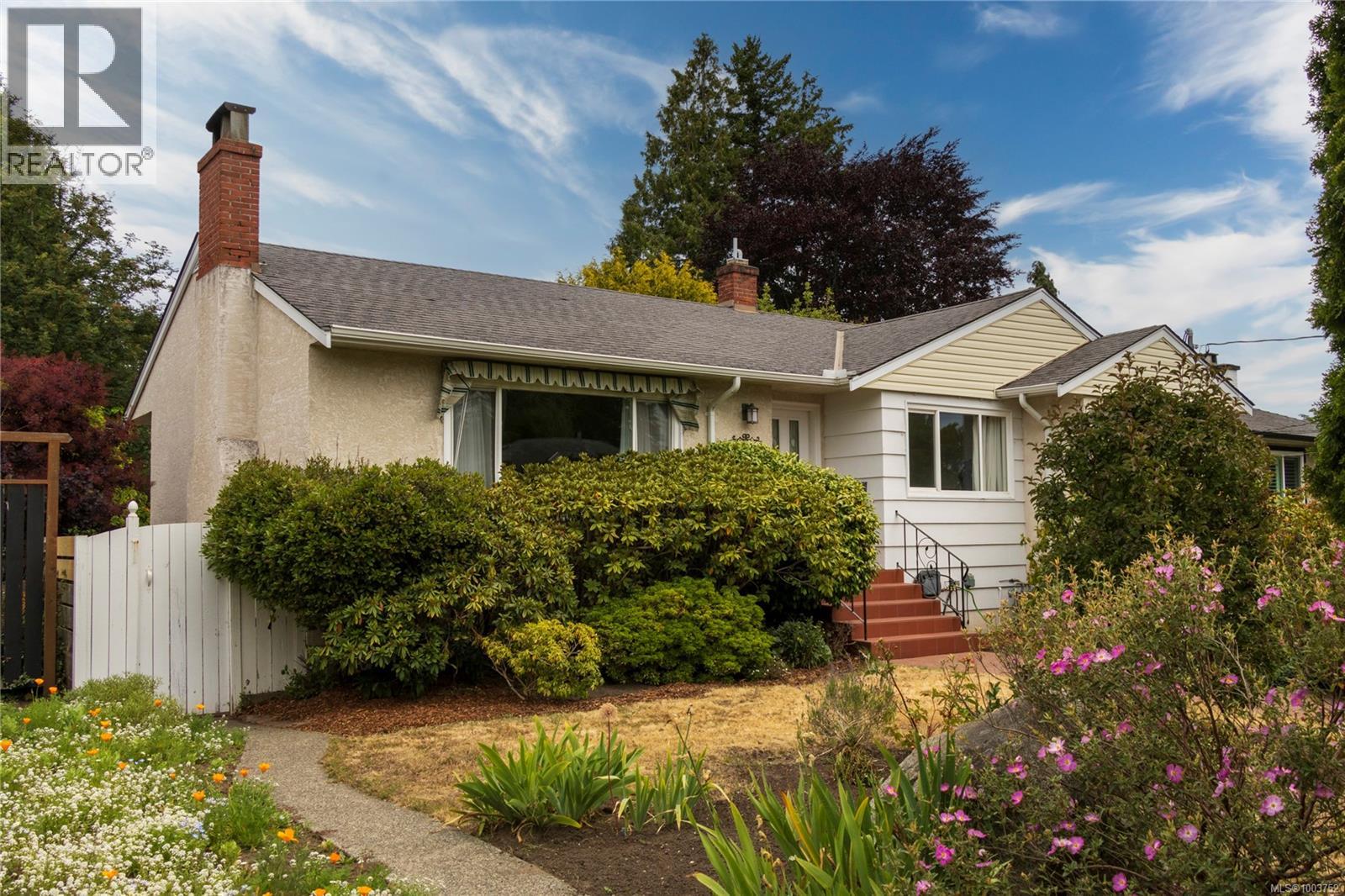 Photo 48 of 2070 Mcneill Ave, Oak Bay BC