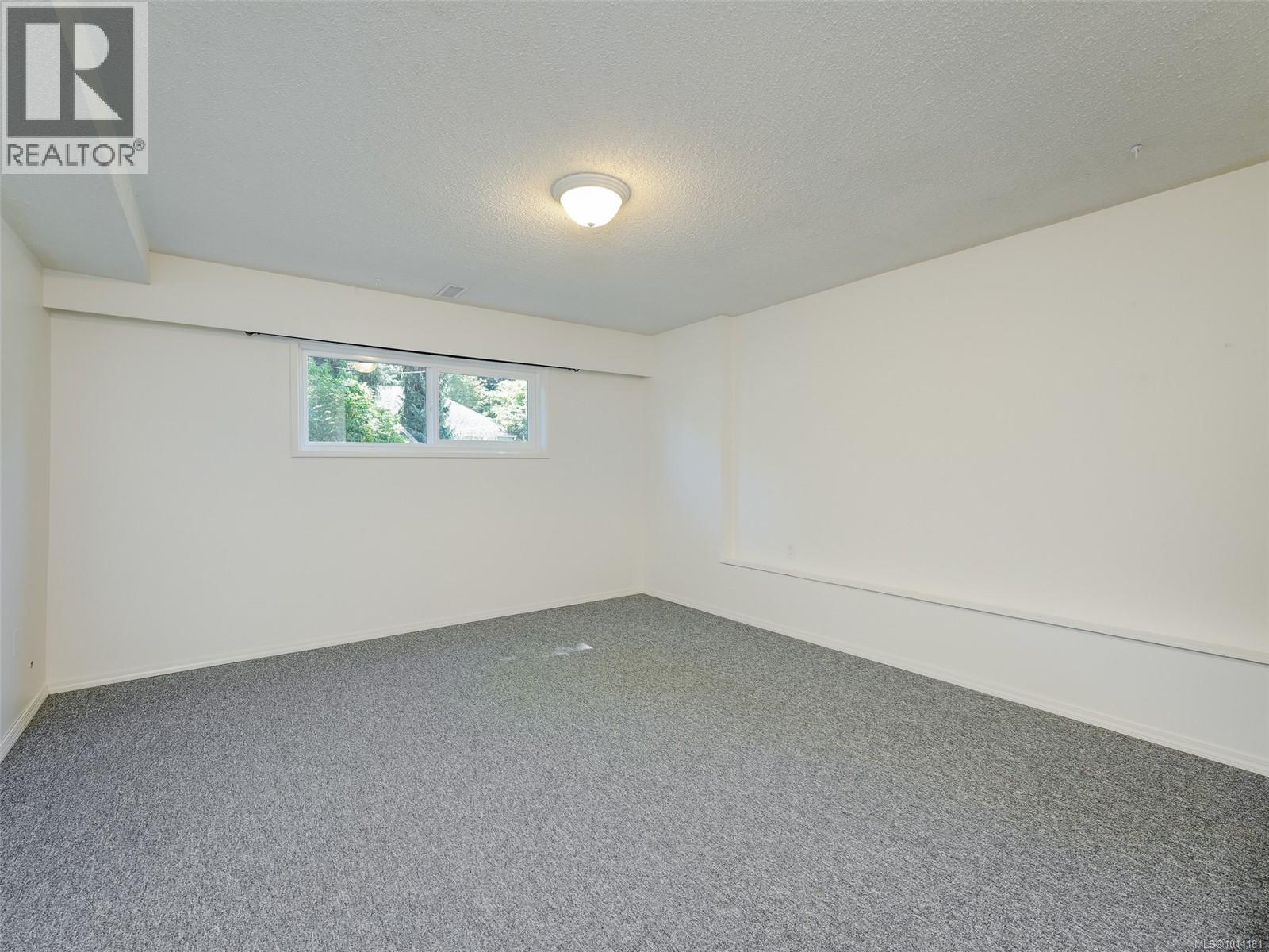 Photo 22 of 1844 Kings Rd, Saanich BC