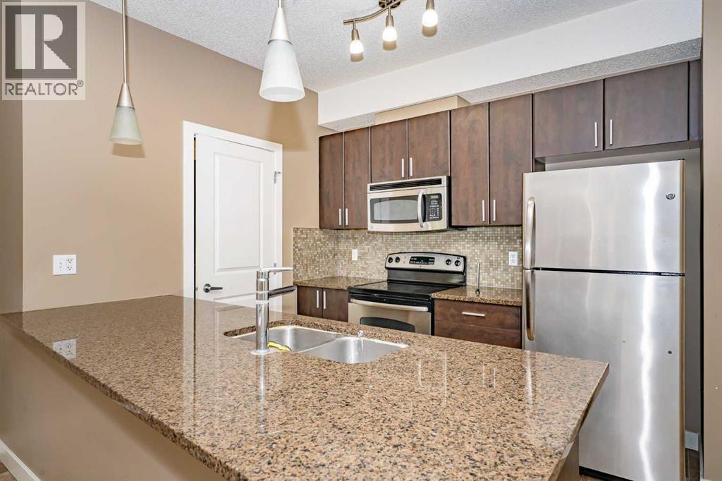 Photo 14 of 335 11 Millrise Drive Sw, Calgary AB