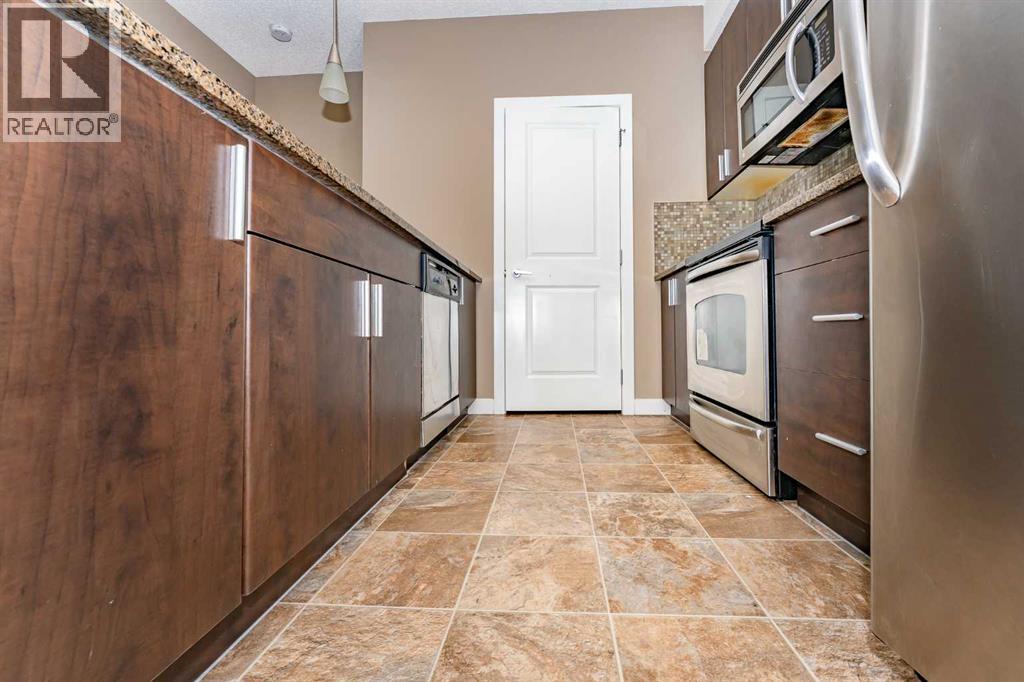 Photo 16 of 335 11 Millrise Drive Sw, Calgary AB