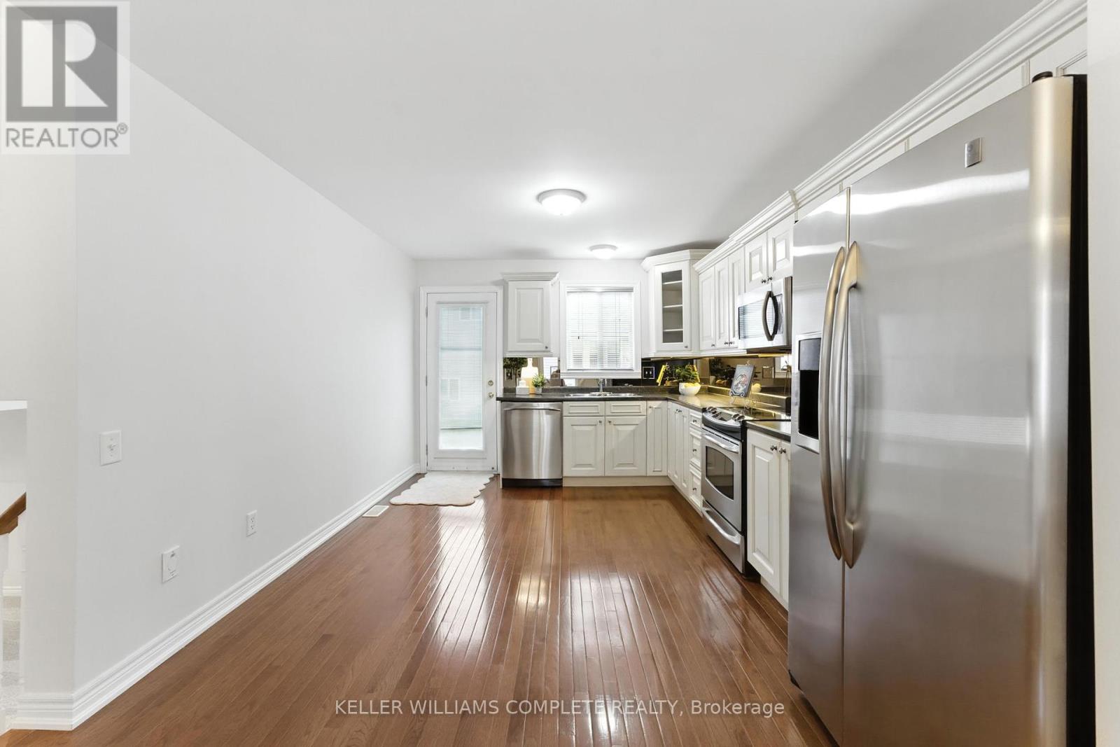 Photo 16 of 25 Mapleview Drive, Haldimand ON