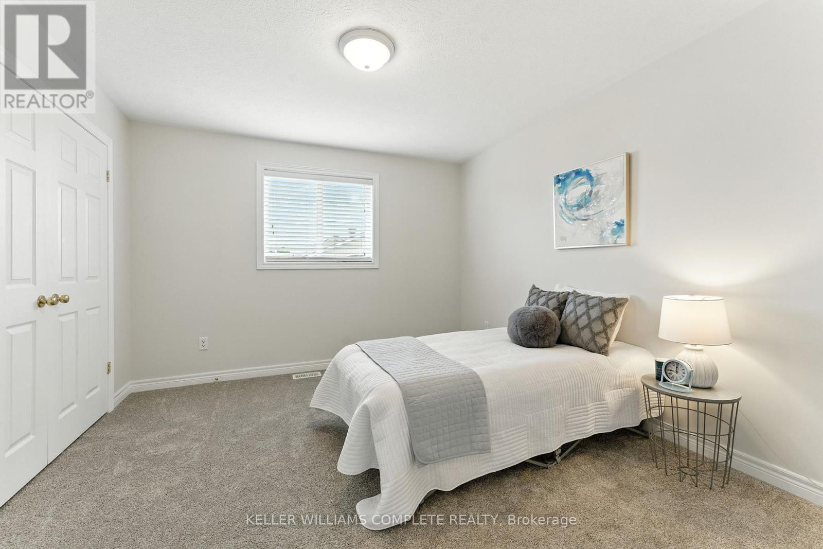 Photo 21 of 25 Mapleview Drive, Haldimand ON