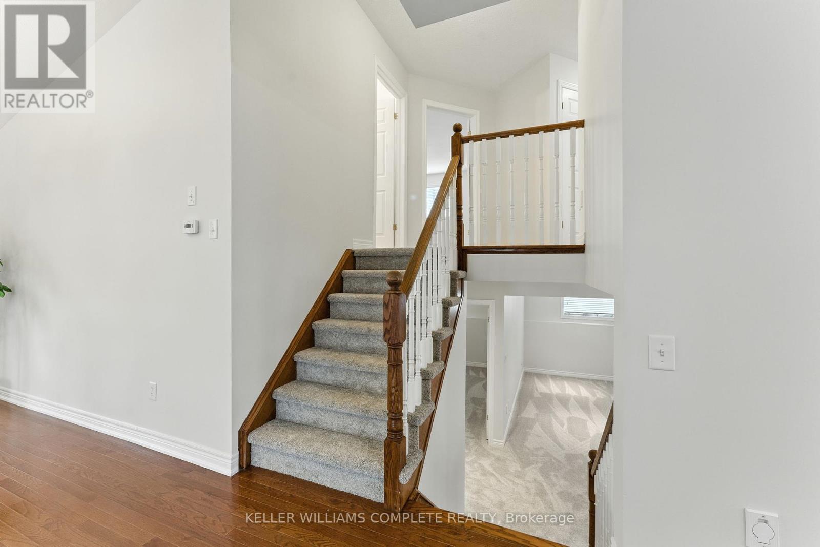 Photo 17 of 25 Mapleview Drive, Haldimand ON