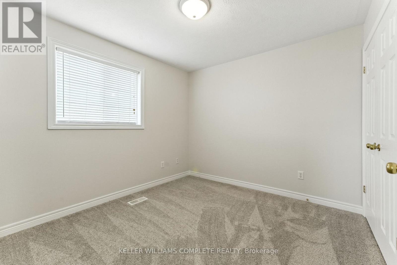 Photo 22 of 25 Mapleview Drive, Haldimand ON