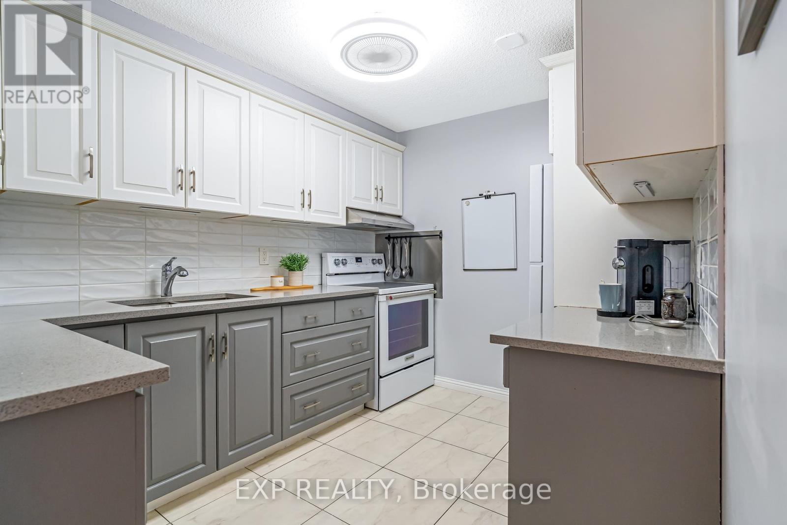 Photo 12 of 101 415 Greenview Avenue, Ottawa ON