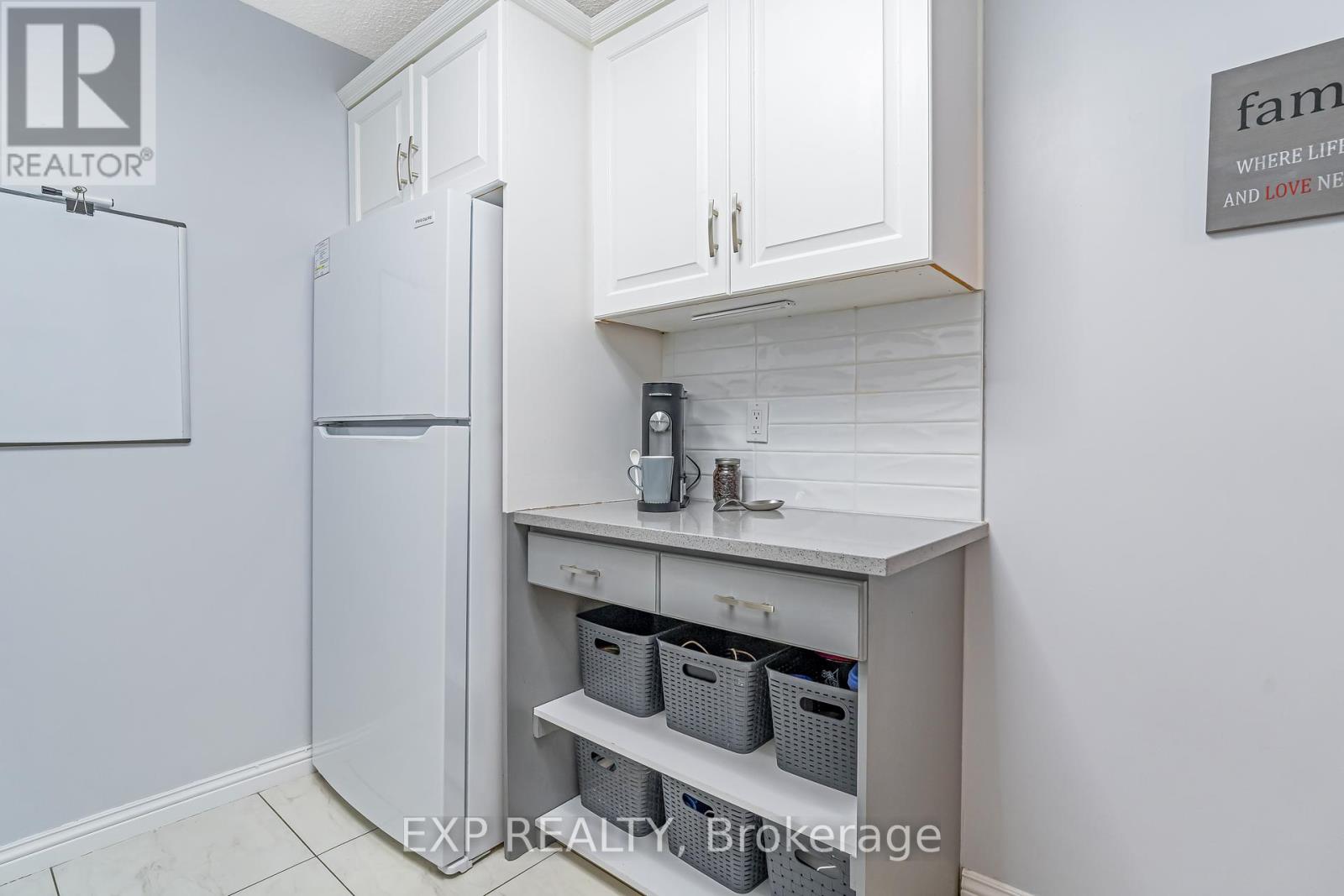 Photo 15 of 101 415 Greenview Avenue, Ottawa ON