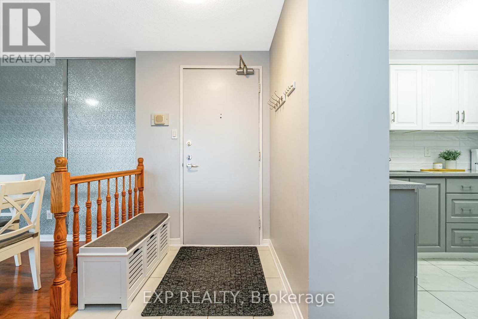 Photo 3 of 101 415 Greenview Avenue, Ottawa ON