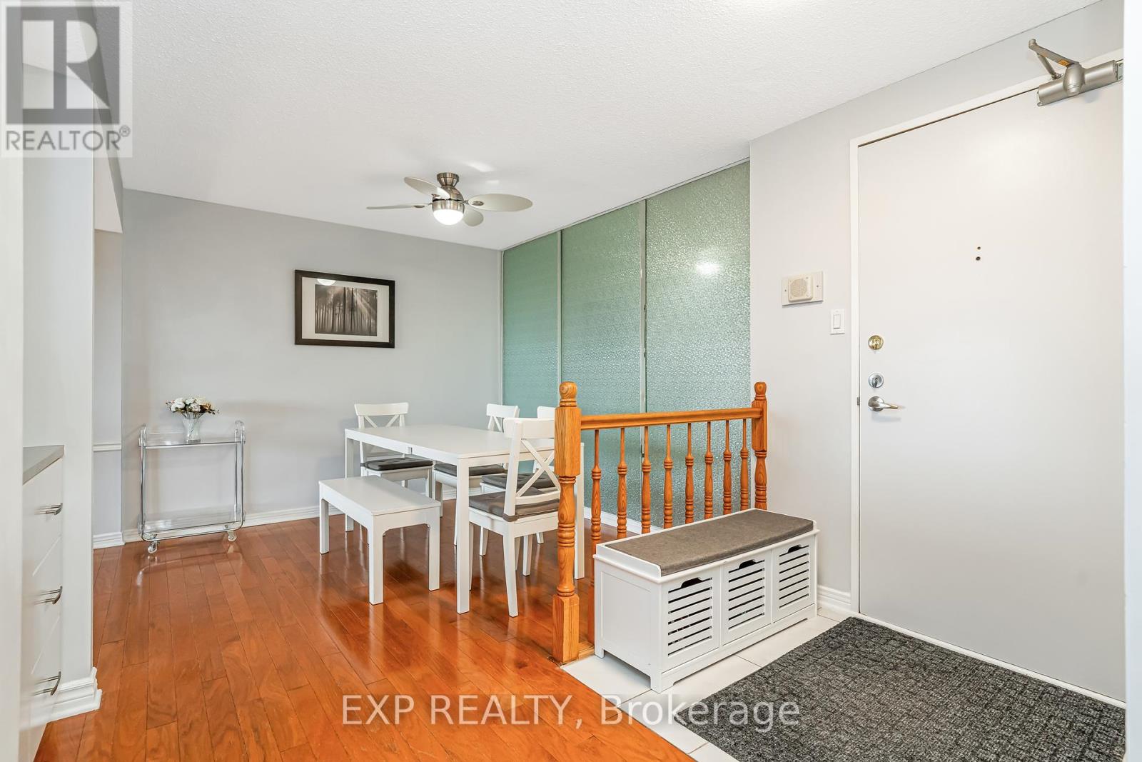 Photo 4 of 101 415 Greenview Avenue, Ottawa ON