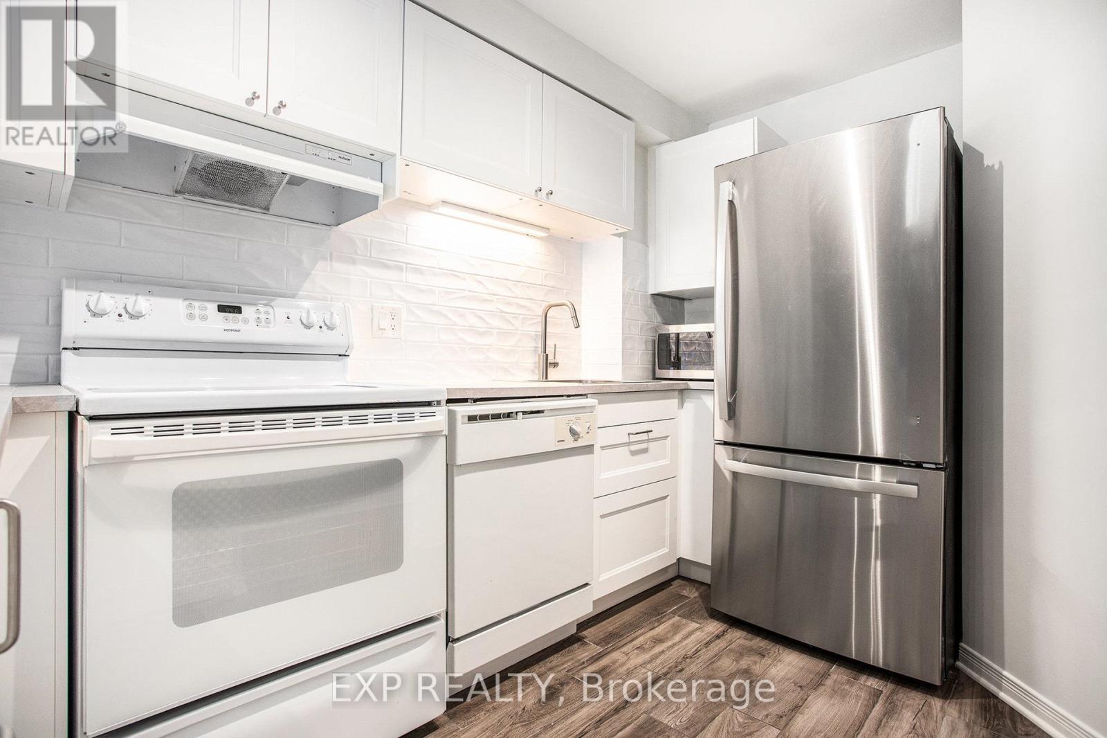 Photo 11 of 6603 A 6603 Bilberry Drive, Ottawa ON