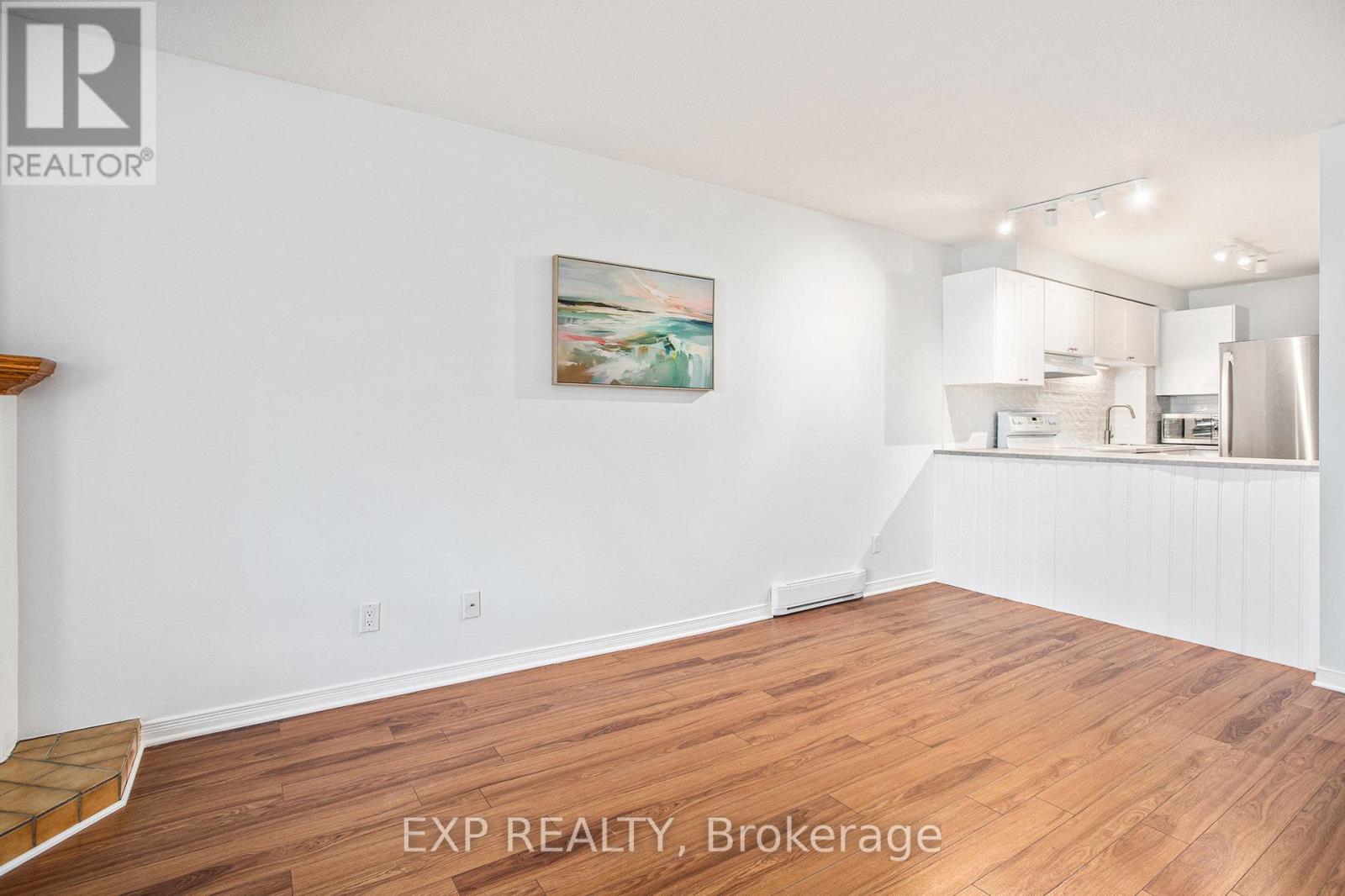 Photo 8 of 6603 A 6603 Bilberry Drive, Ottawa ON
