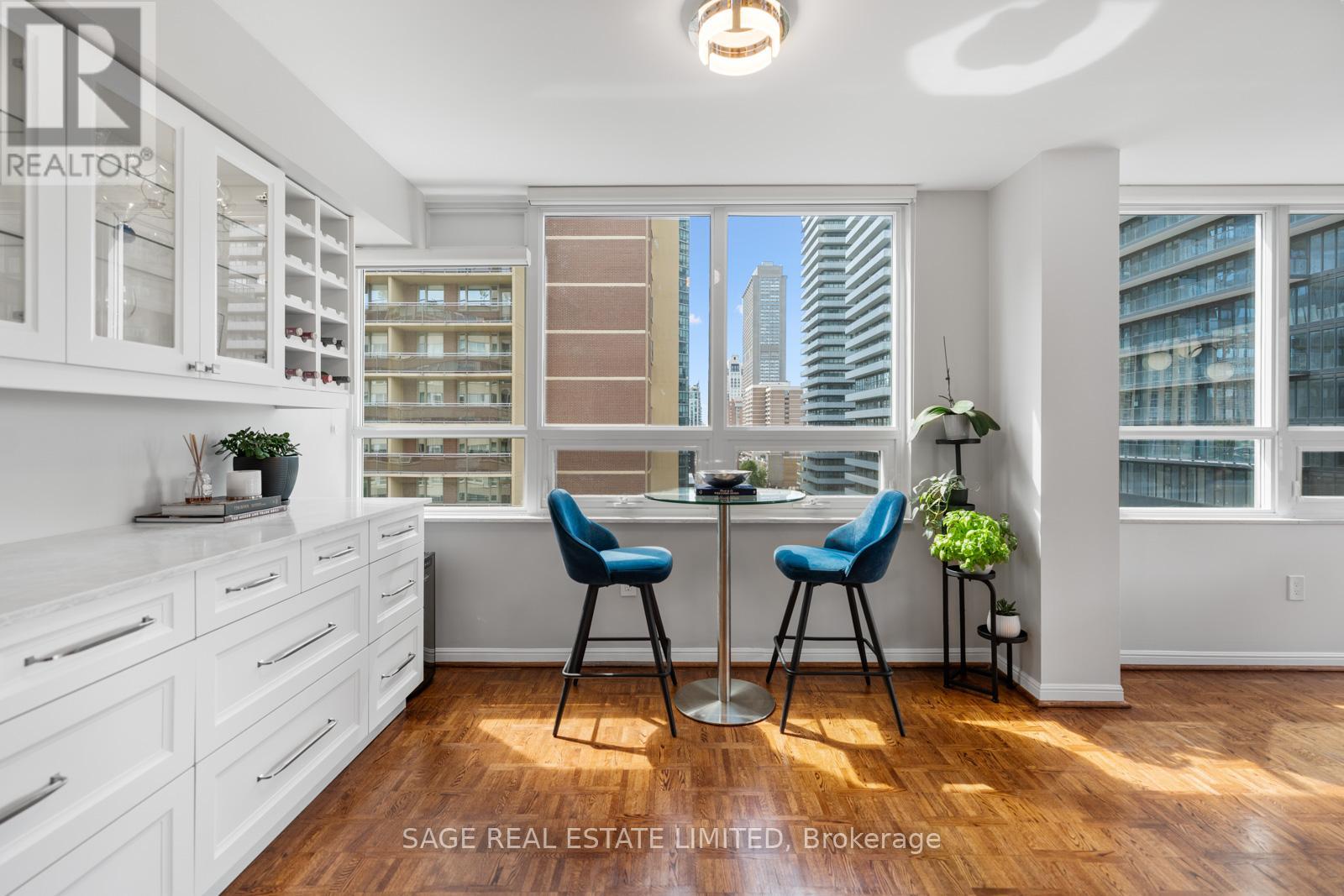 Photo 18 of 1206 71 Charles Street E, Toronto ON