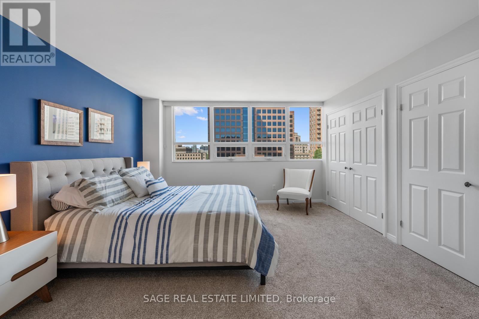 Photo 33 of 1206 71 Charles Street E, Toronto ON
