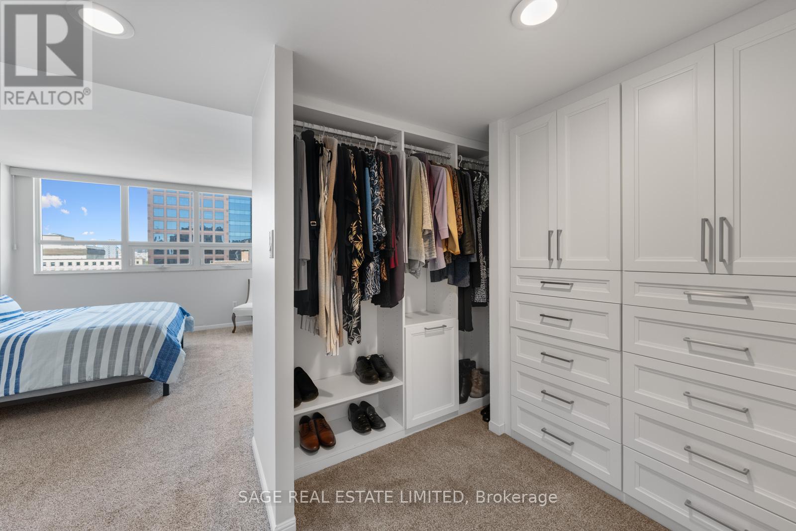Photo 37 of 1206 71 Charles Street E, Toronto ON
