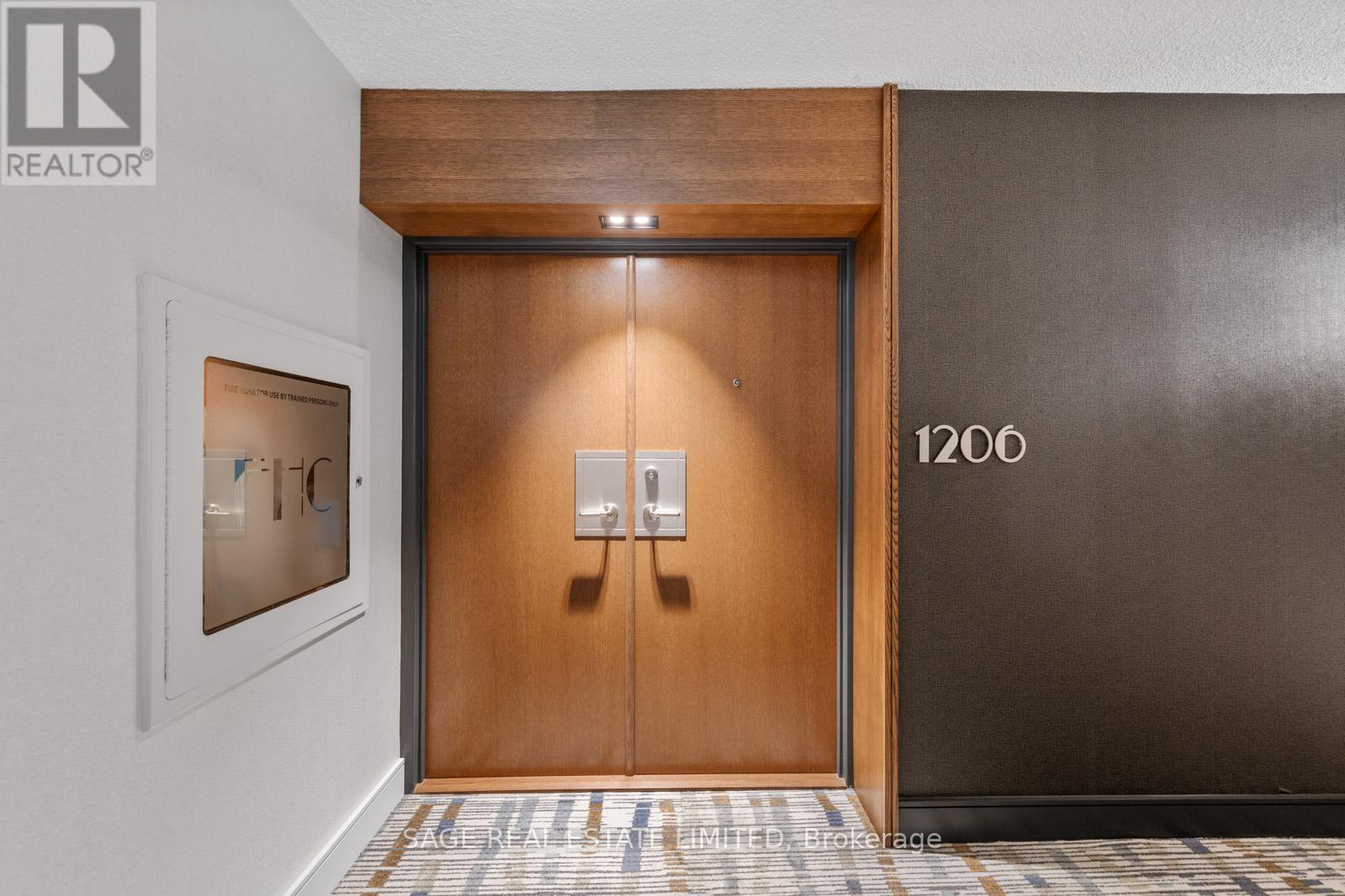 Photo 4 of 1206 71 Charles Street E, Toronto ON