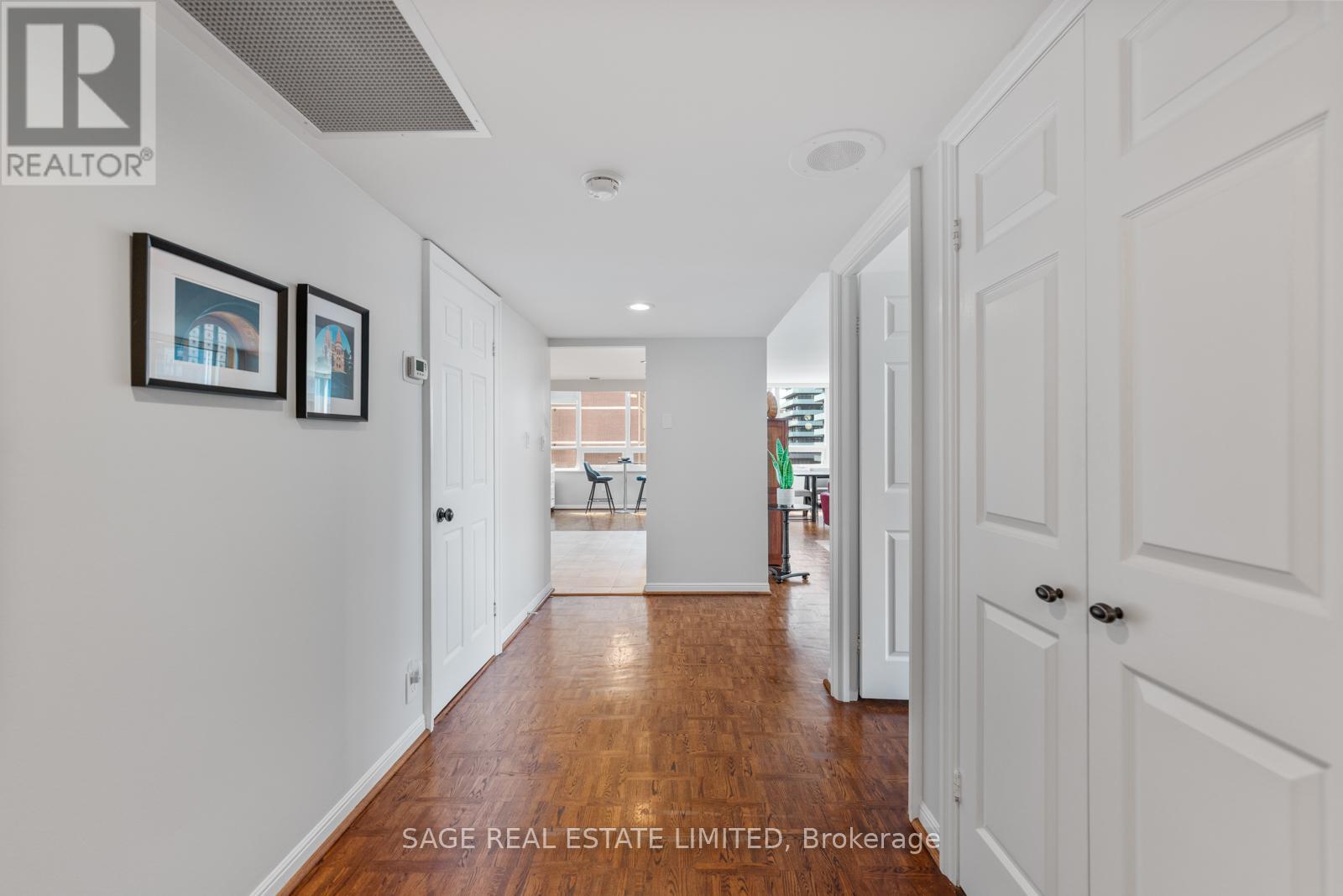 Photo 8 of 1206 71 Charles Street E, Toronto ON