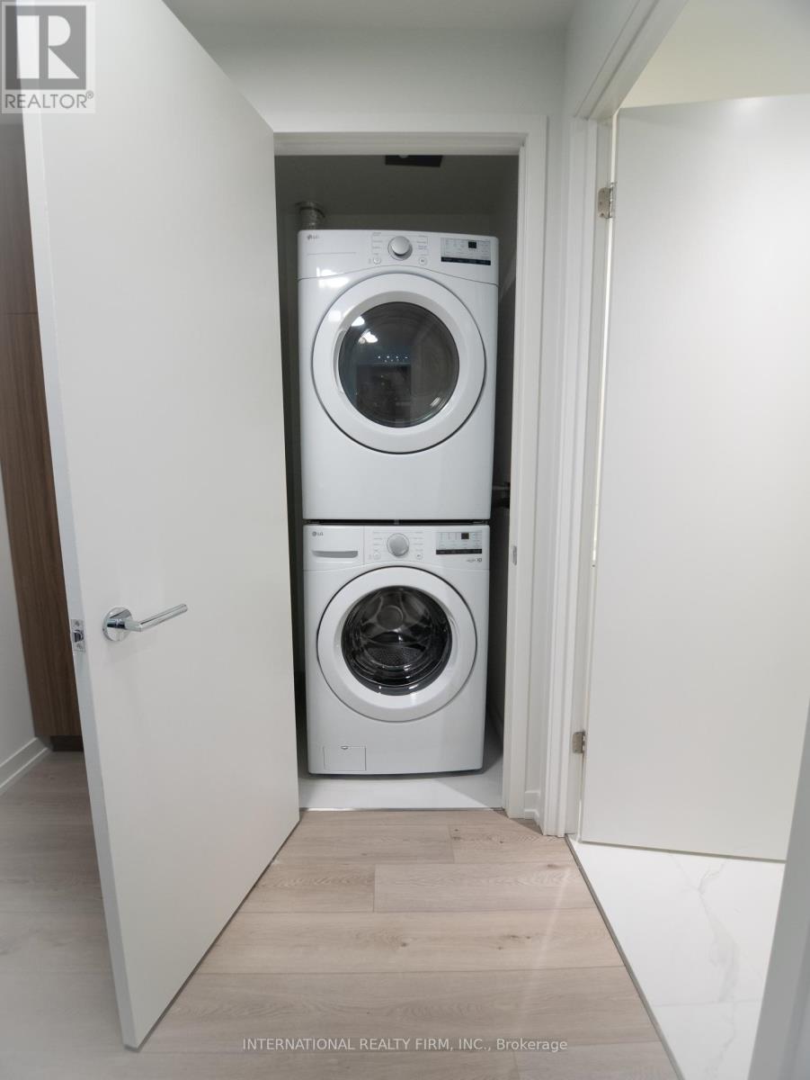 Photo 10 of 607 863 St Clair Avenue W, Toronto ON
