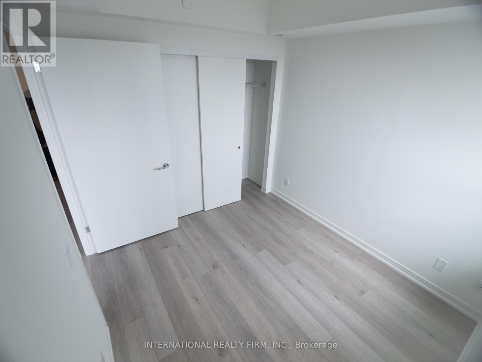 Photo 8 of 607 863 St Clair Avenue W, Toronto ON