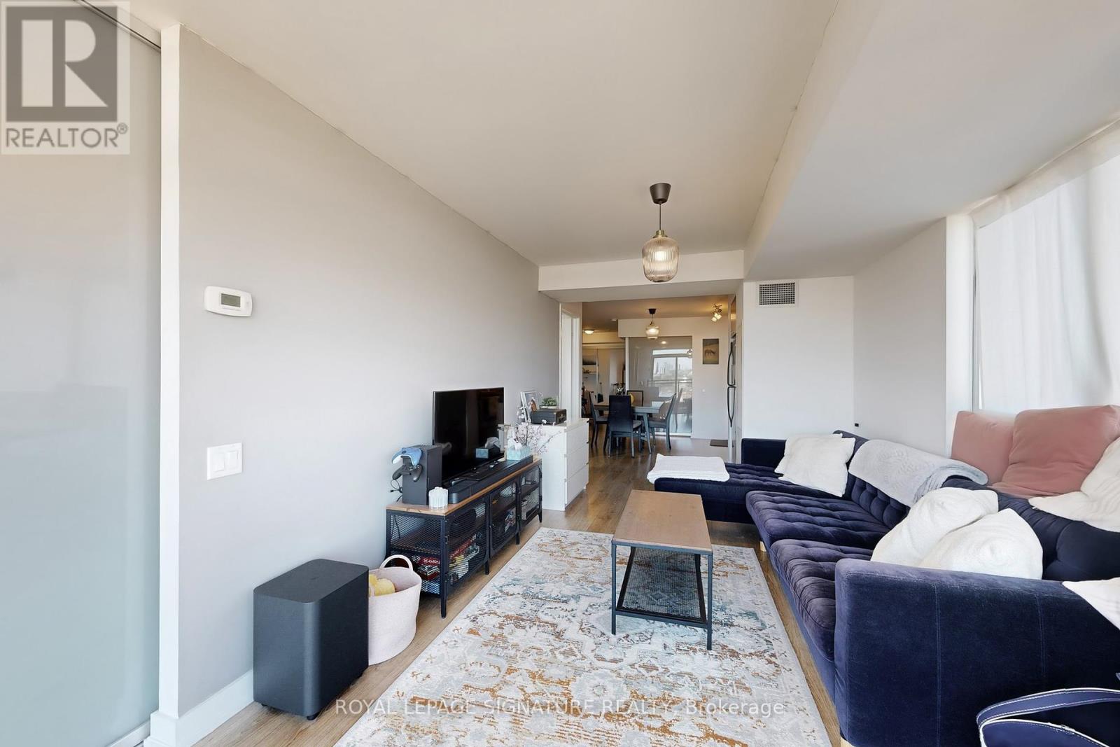 Photo 4 of 1202 78 Tecumseth Street, Toronto ON