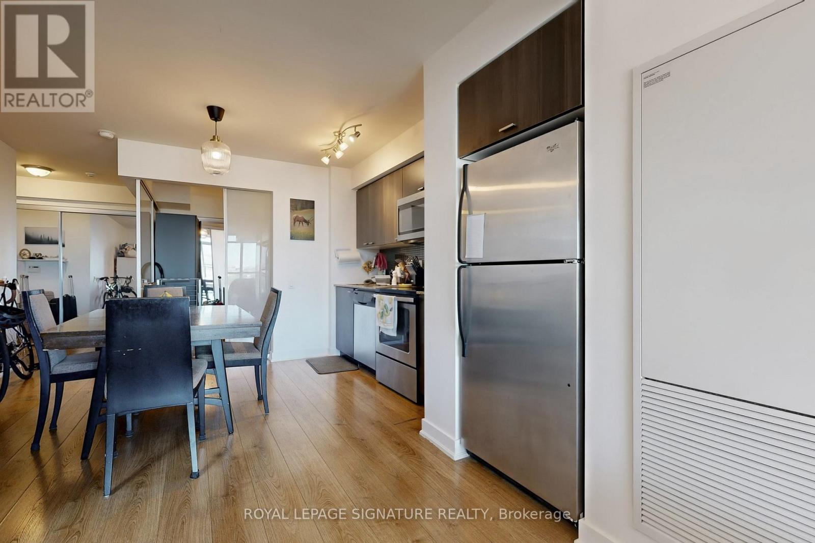 Photo 6 of 1202 78 Tecumseth Street, Toronto ON