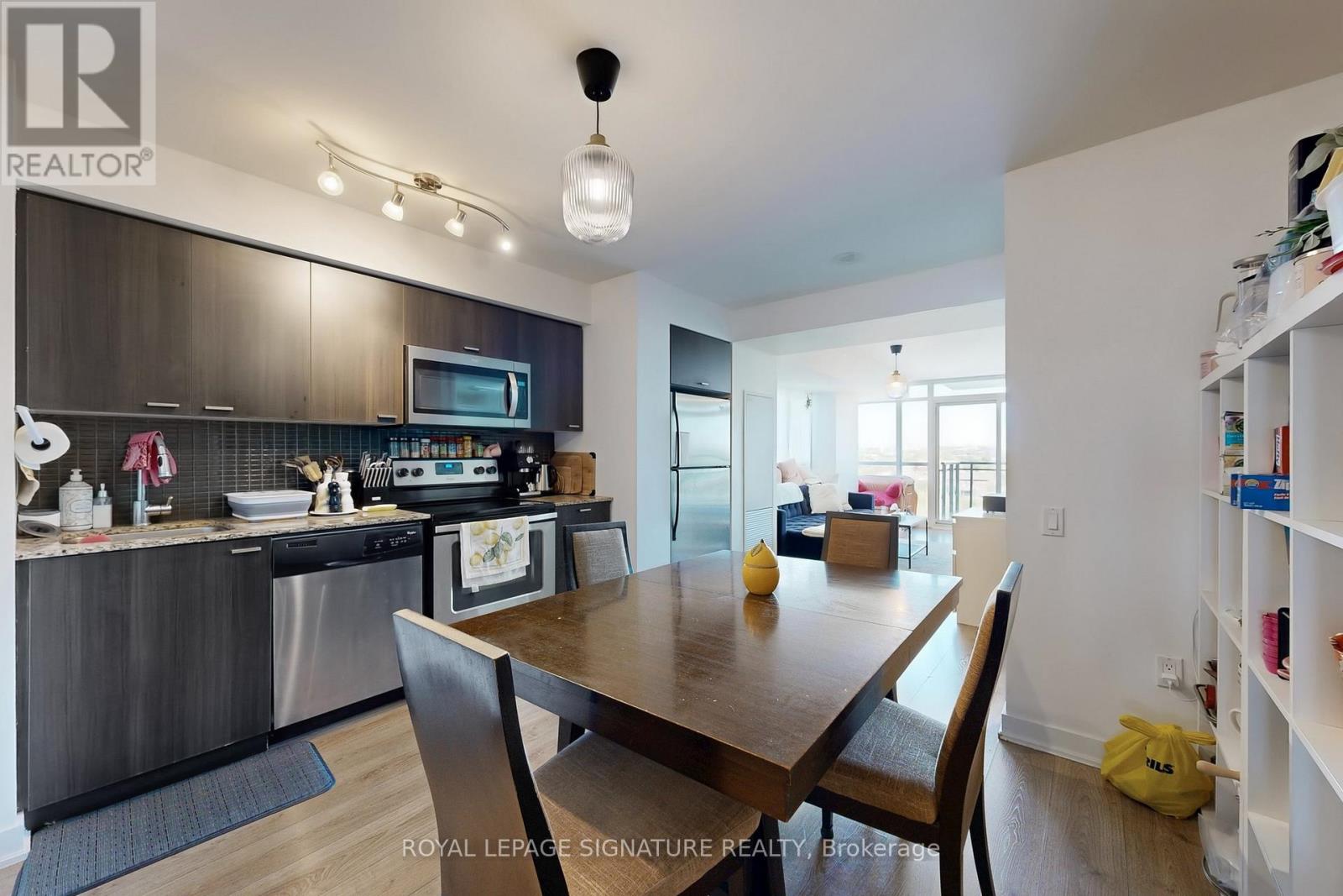 Photo 7 of 1202 78 Tecumseth Street, Toronto ON