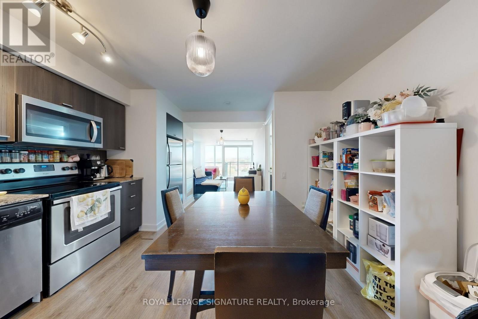 Photo 8 of 1202 78 Tecumseth Street, Toronto ON
