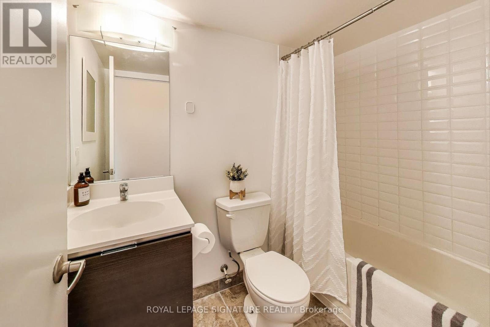 Photo 21 of 501 150 Sudbury Street, Toronto ON