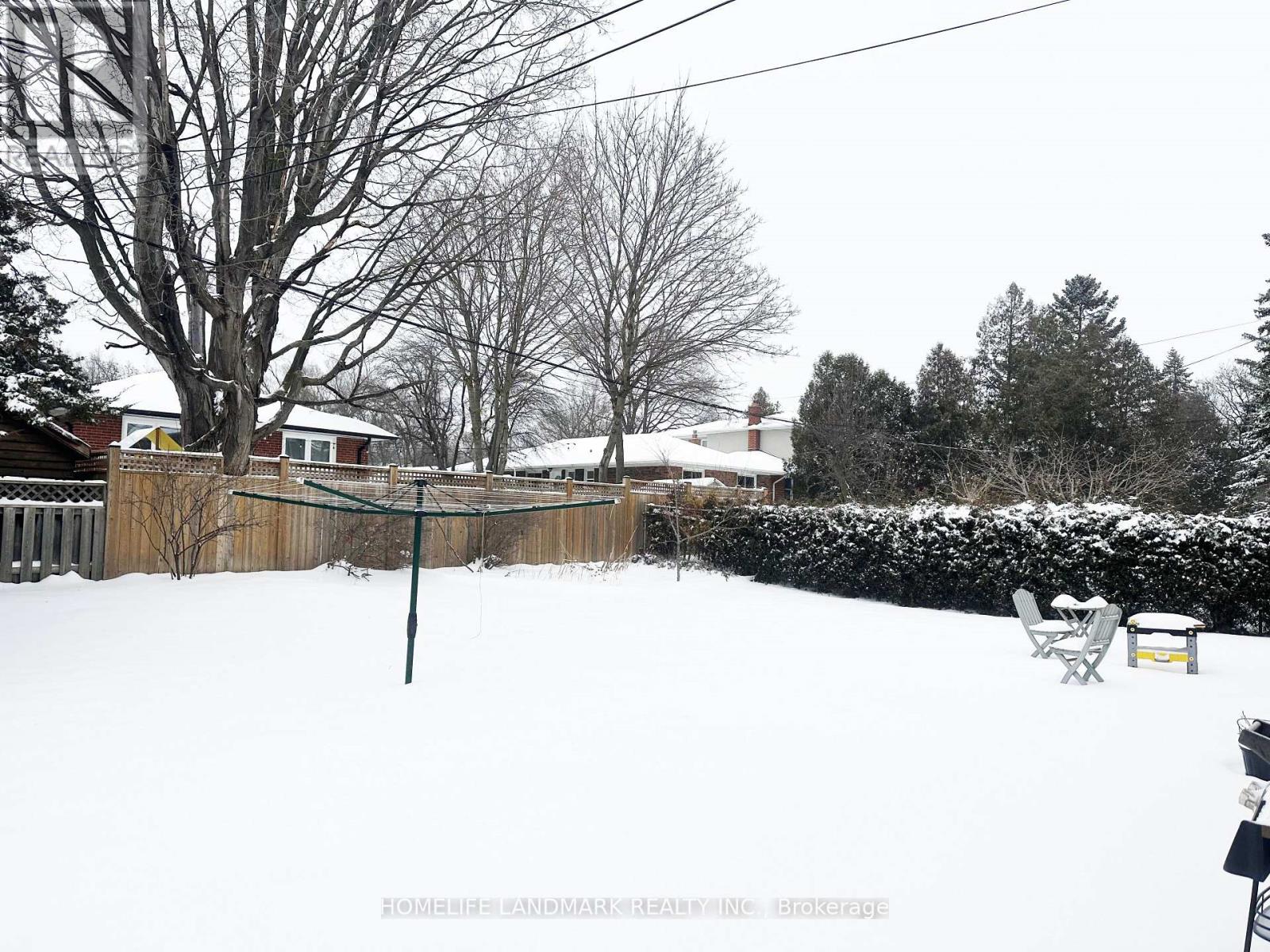 Photo 27 of 28 Monarchwood Crescent, Toronto ON