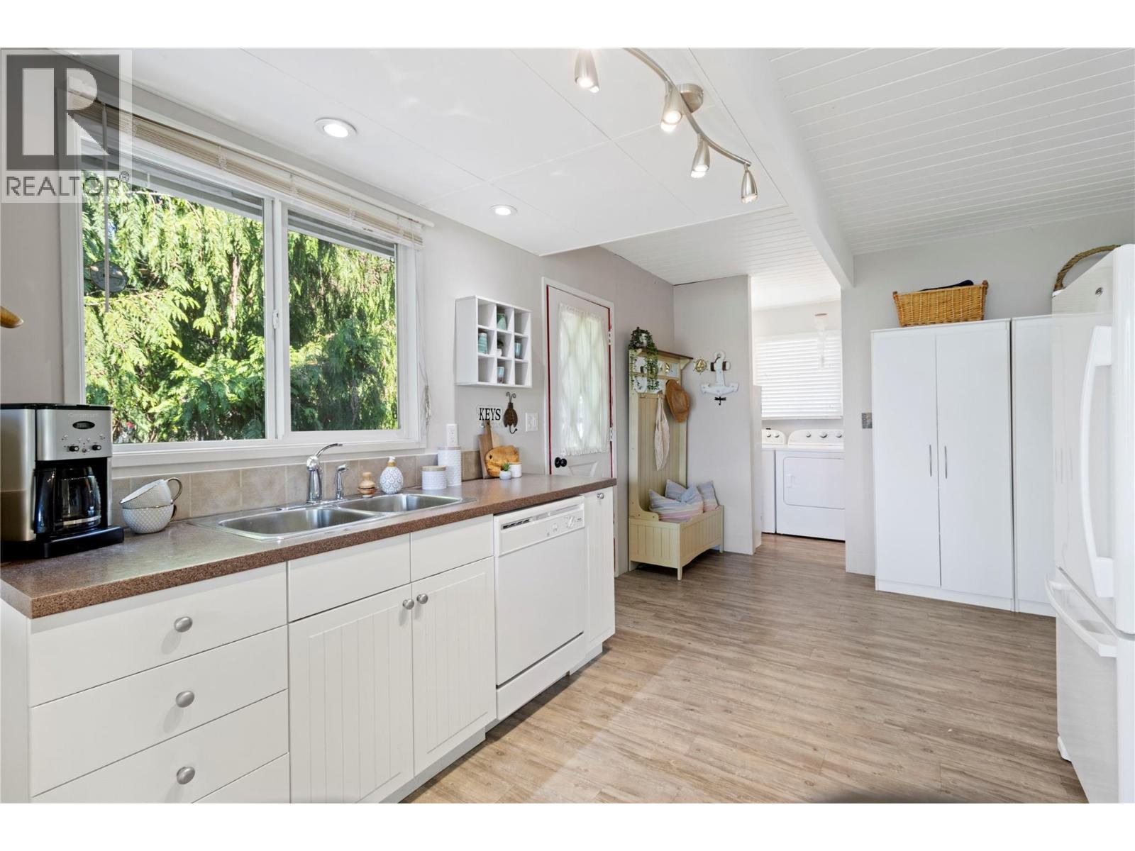 4086 Torry Road, Eagle Bay