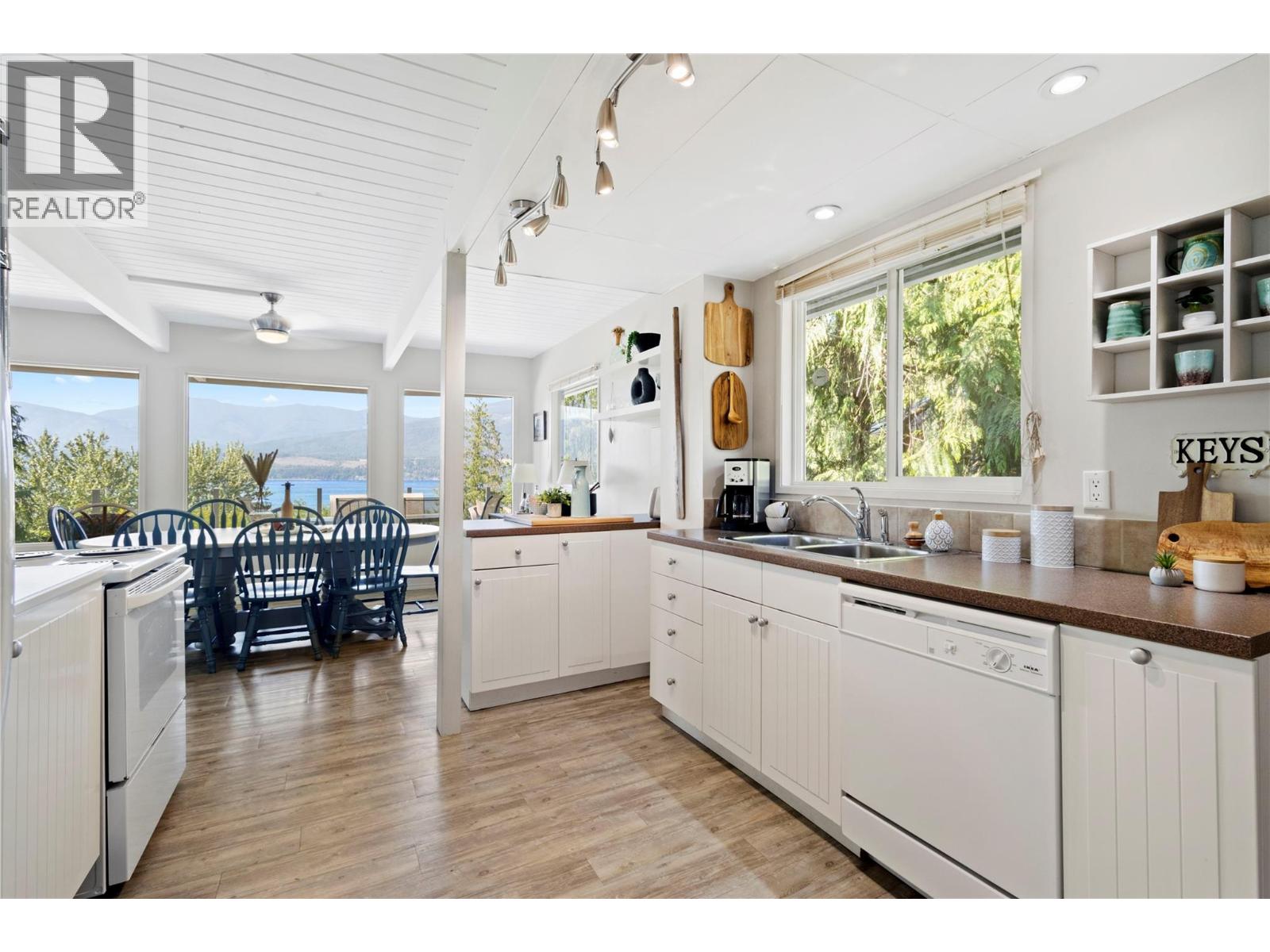 4086 Torry Road, Eagle Bay