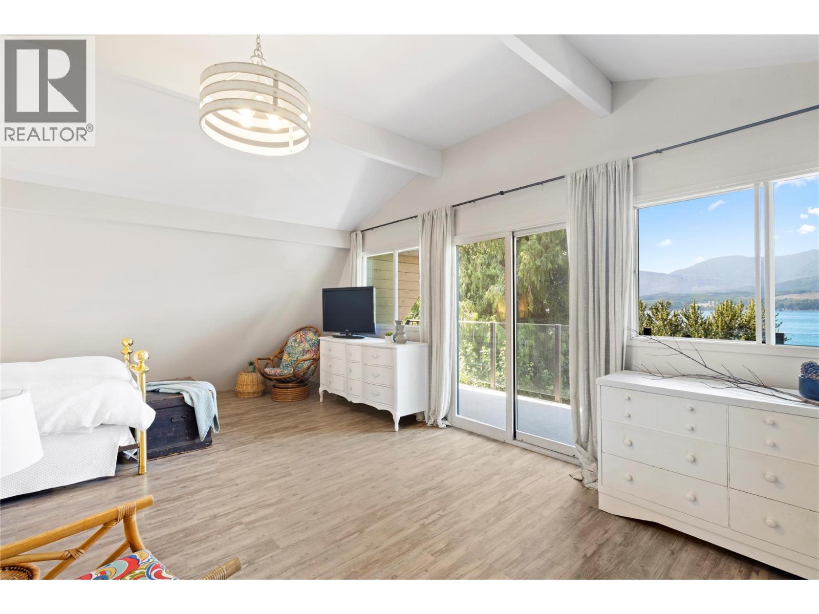 4086 Torry Road, Eagle Bay