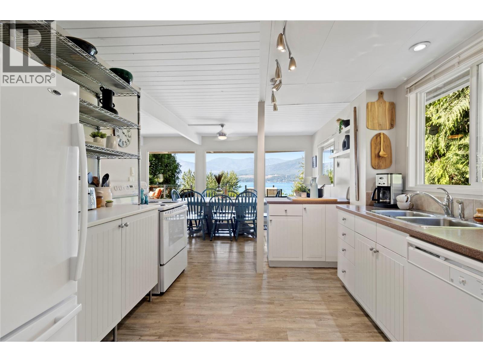 4086 Torry Road, Eagle Bay