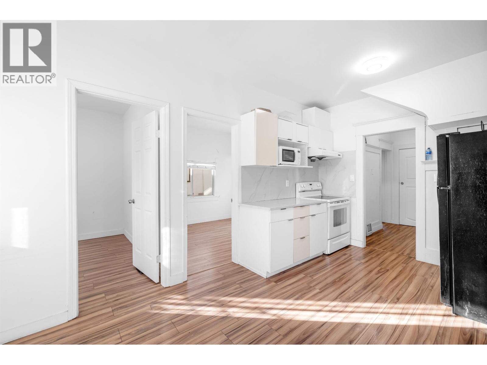 Photo 12 of 1722 E 41st Avenue, Vancouver BC