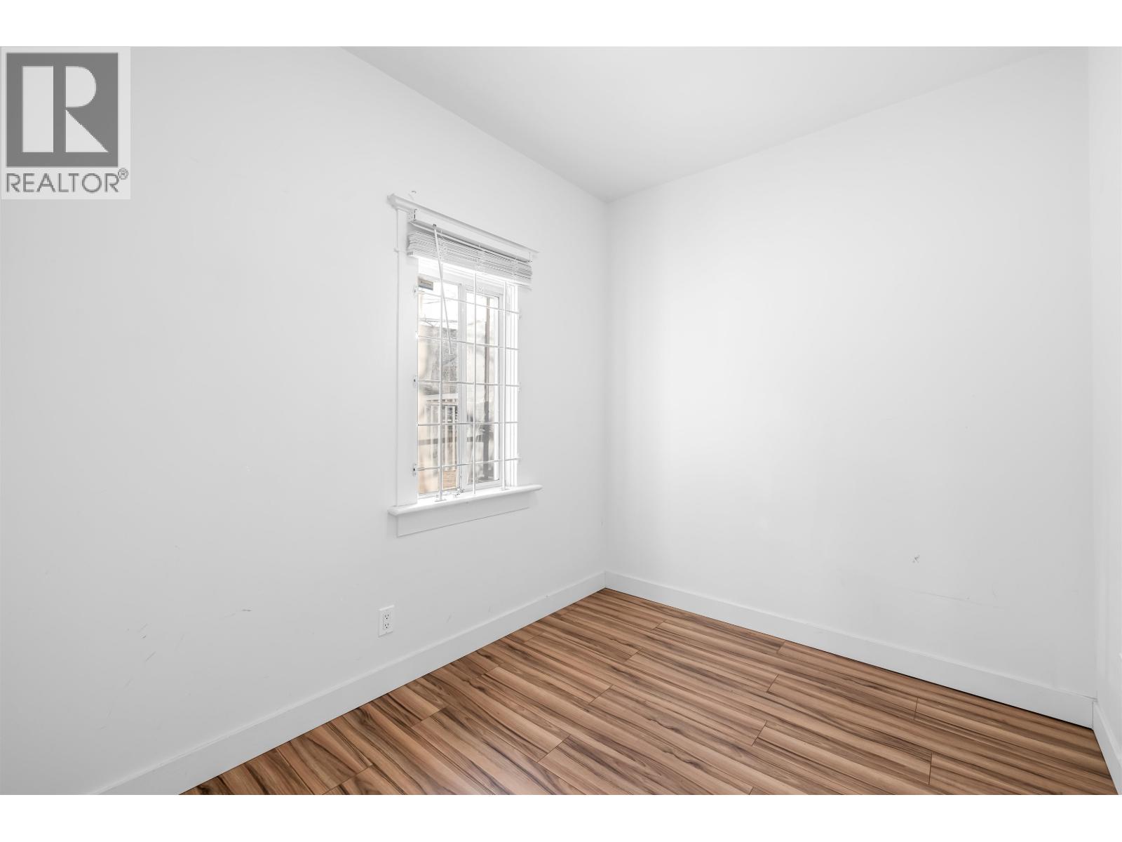 Photo 14 of 1722 E 41st Avenue, Vancouver BC
