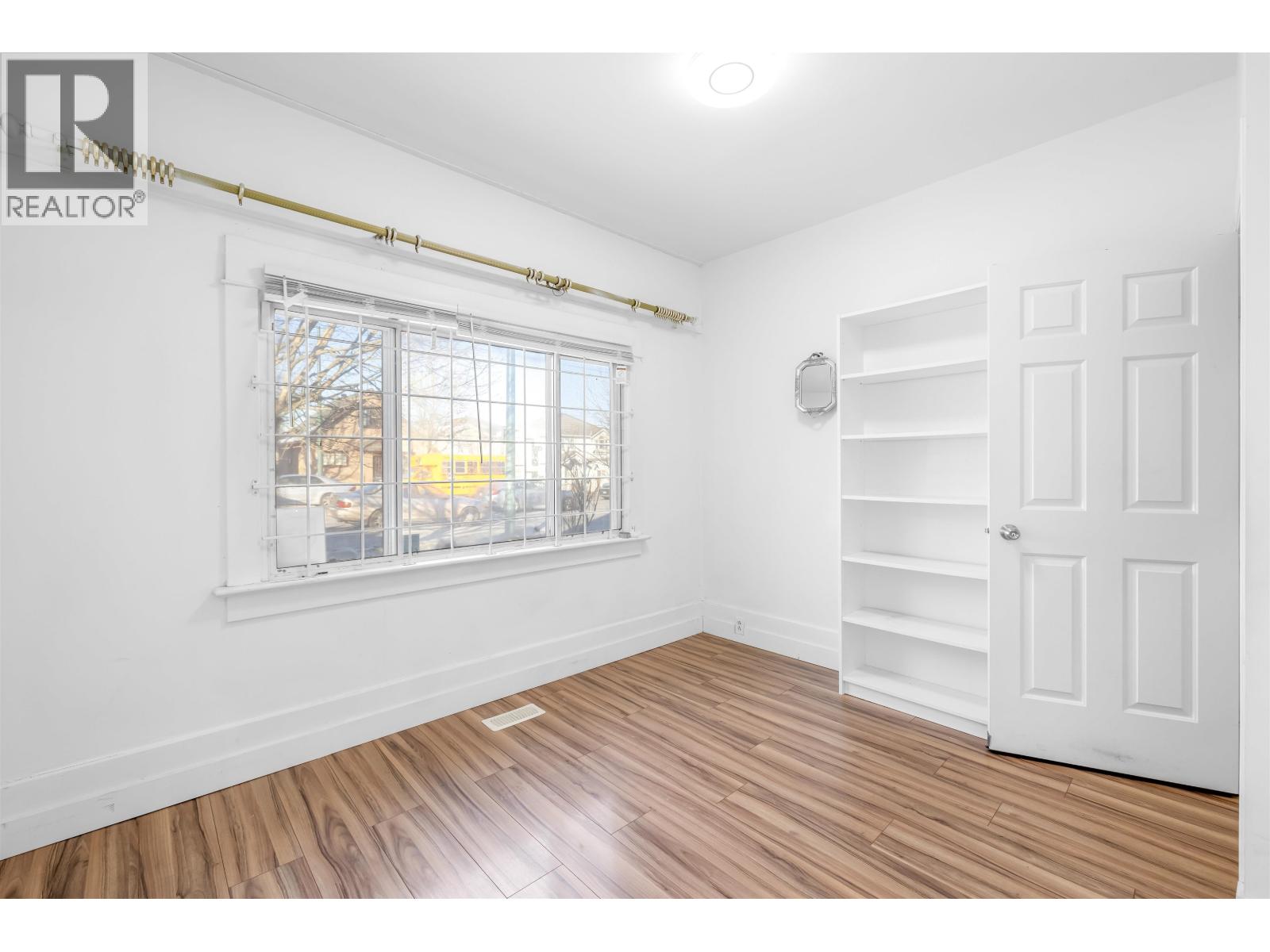 Photo 20 of 1722 E 41st Avenue, Vancouver BC