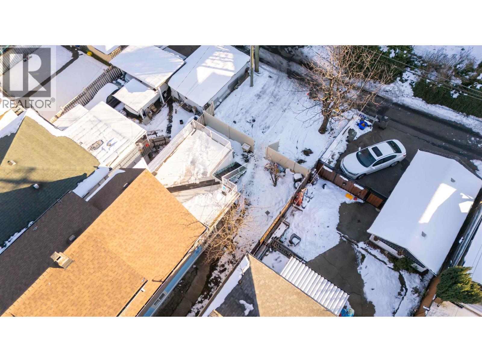 Photo 3 of 1722 E 41st Avenue, Vancouver BC