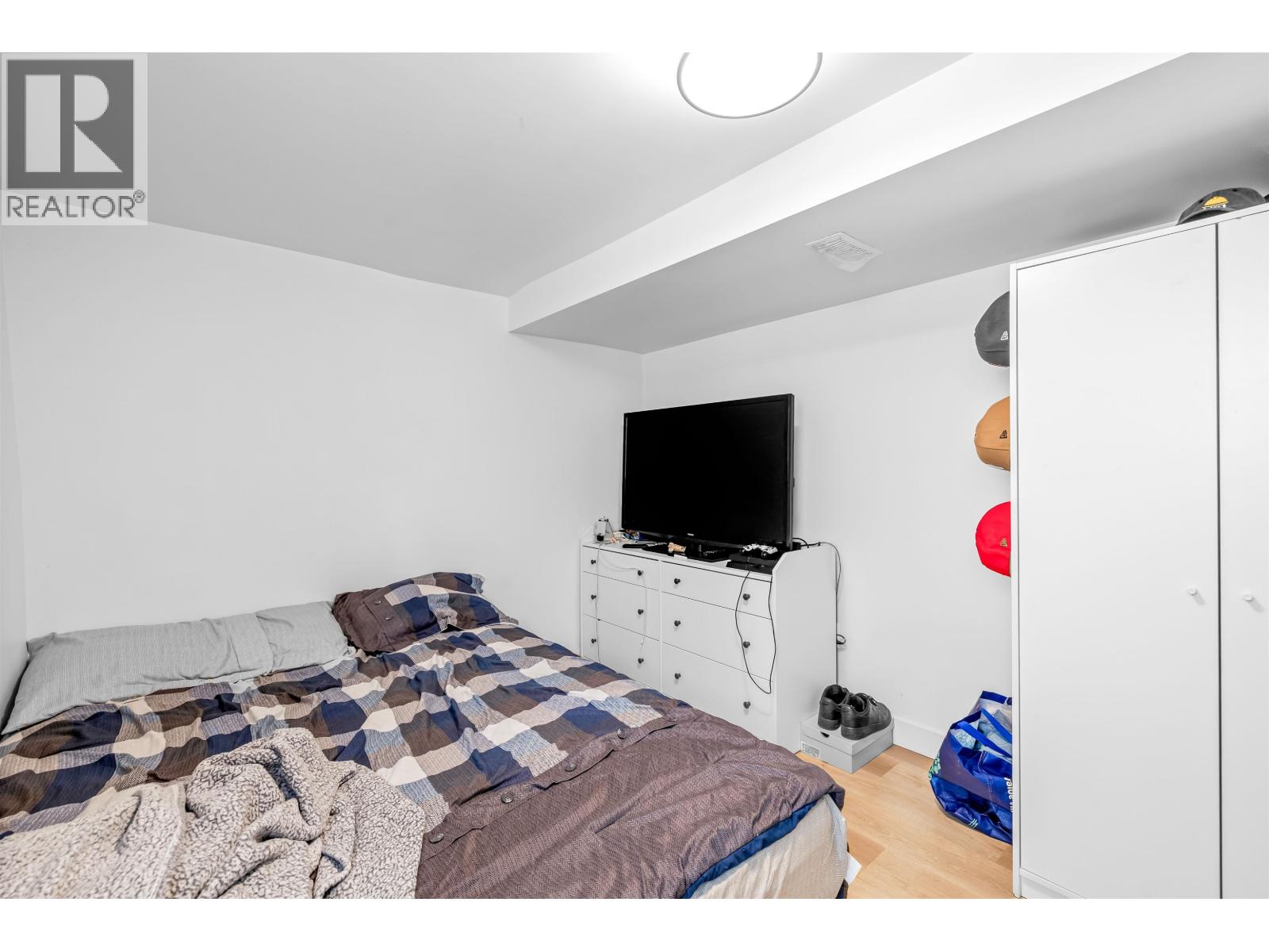Photo 33 of 1722 E 41st Avenue, Vancouver BC