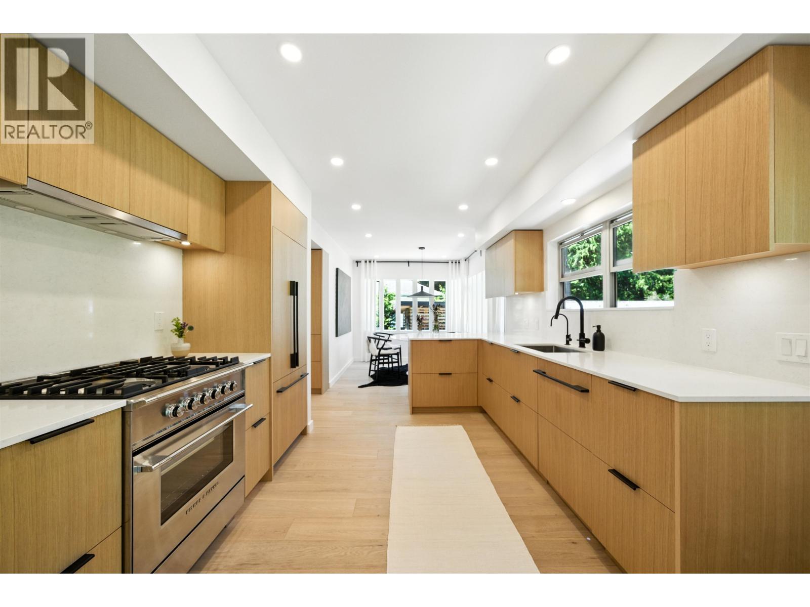 3514 BEACH AVENUE, Roberts Creek
