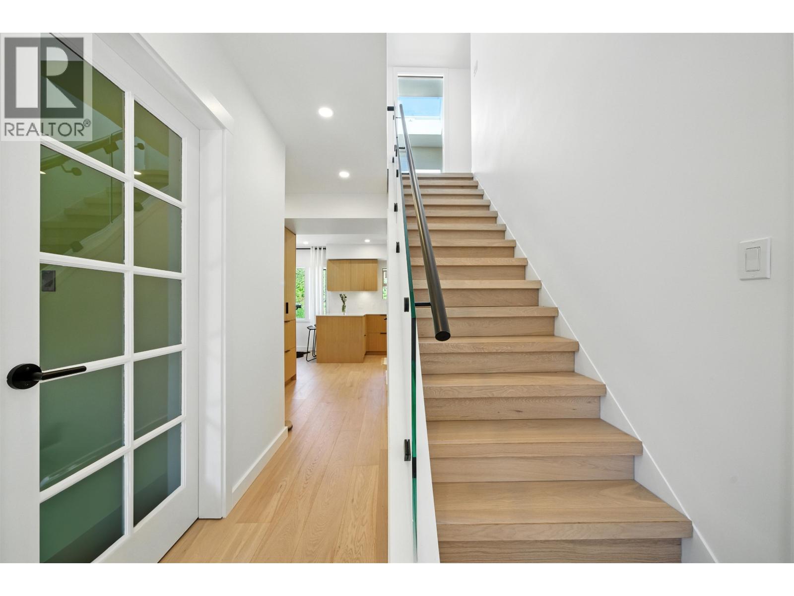 3514 BEACH AVENUE, Roberts Creek