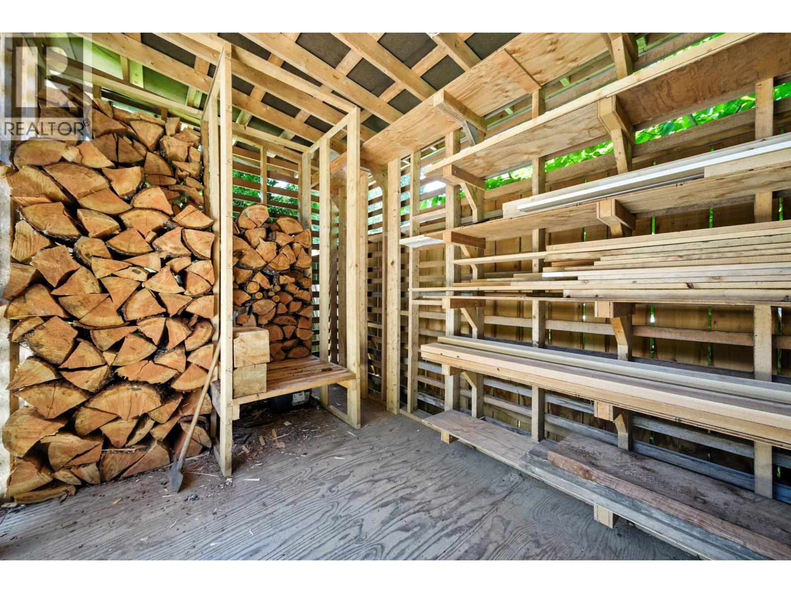 3514 BEACH AVENUE, Roberts Creek