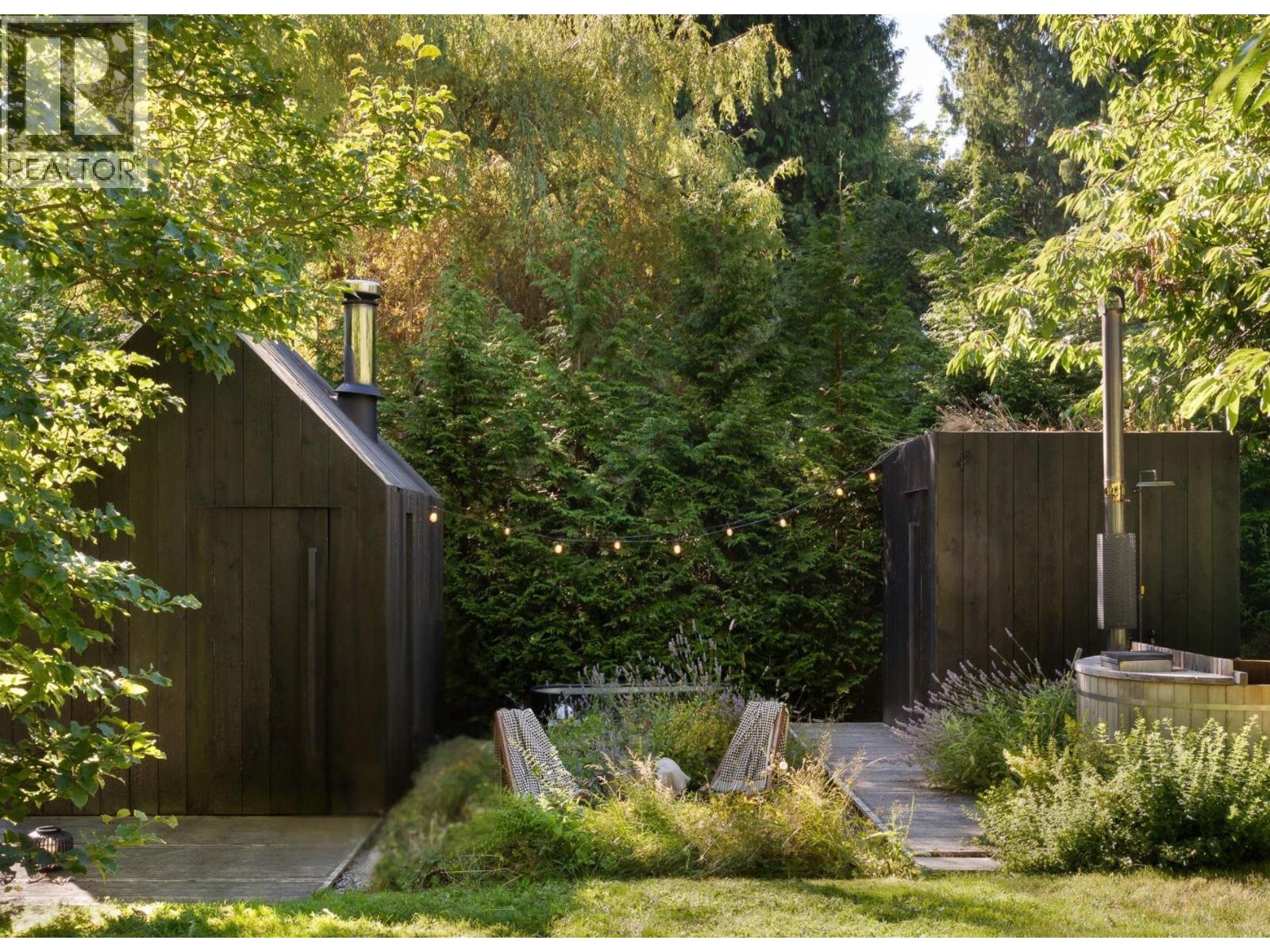 3514 BEACH AVENUE, Roberts Creek