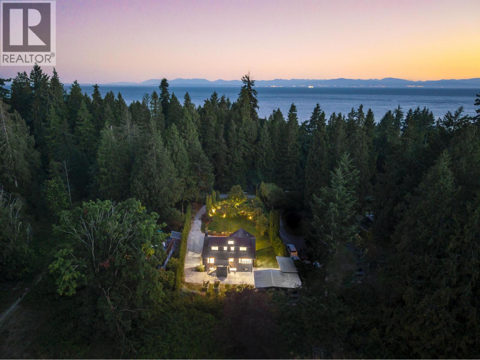 3514 BEACH AVENUE, Roberts Creek