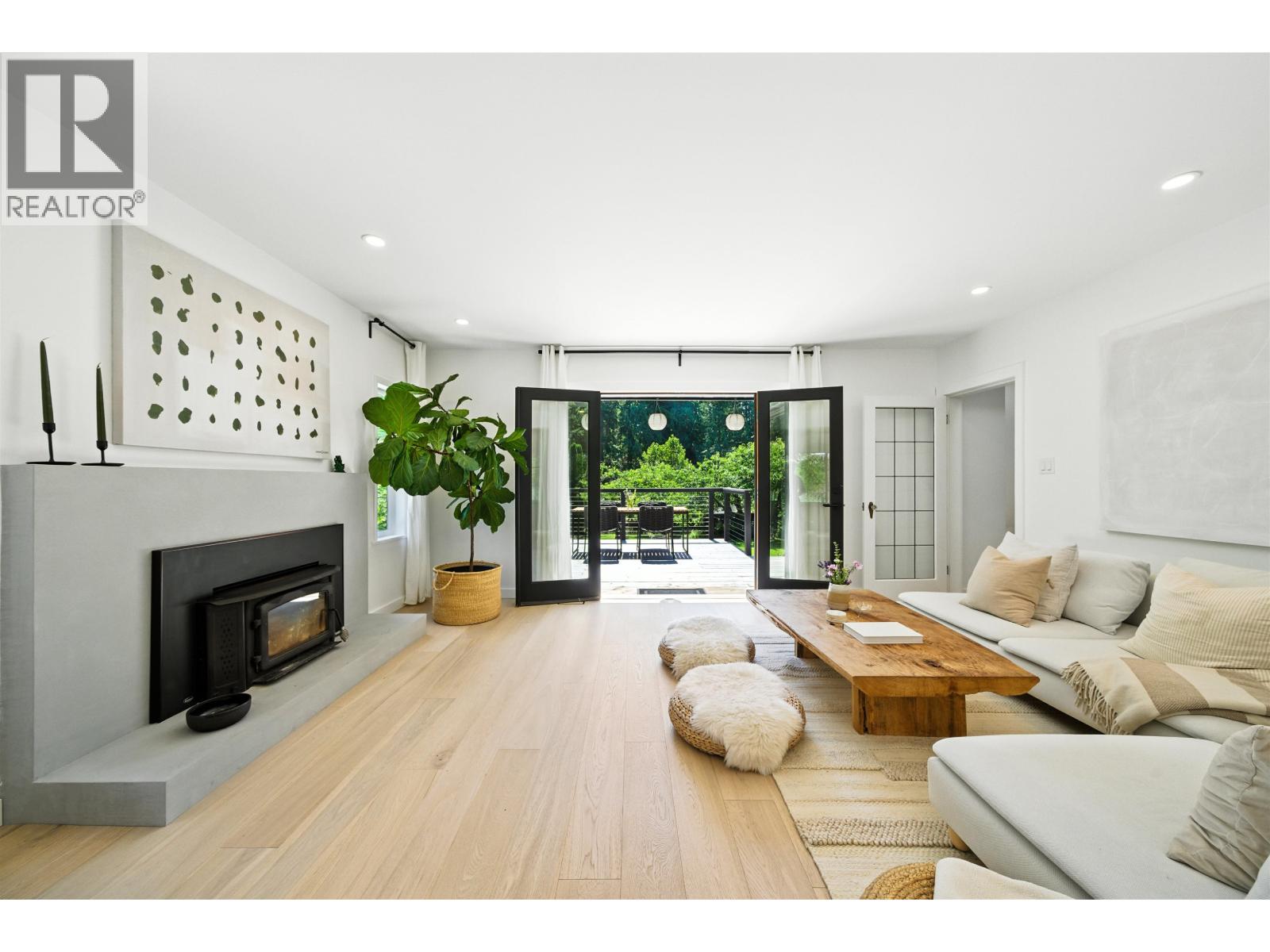3514 BEACH AVENUE, Roberts Creek